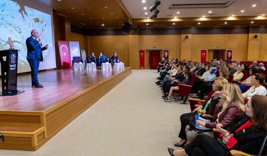 Manavgat'ta 'Çevreye Katkı, Aile Bütçemize Katkı' etkinliği düzenlendi