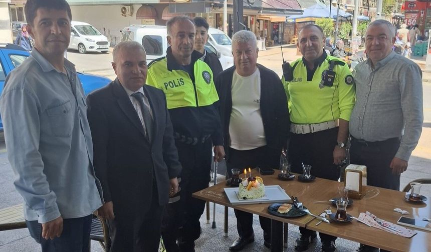 Mersin'de 28 yıllık polis memuru telsizden veda etti