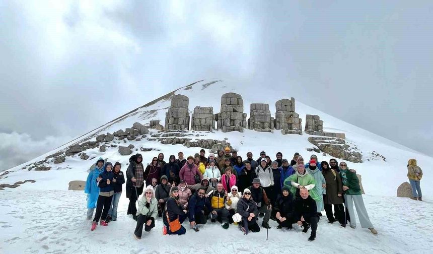 Nemrut Dağı'nda uluslararası sanat buluşması