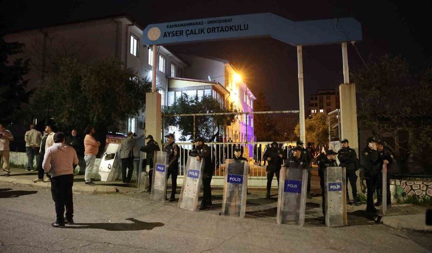 Saldırının yaşandığı okulda izler siliniyor