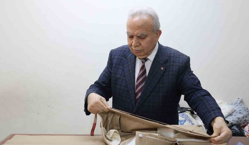 Terziliğe başladığı dükkanda emekli oldu