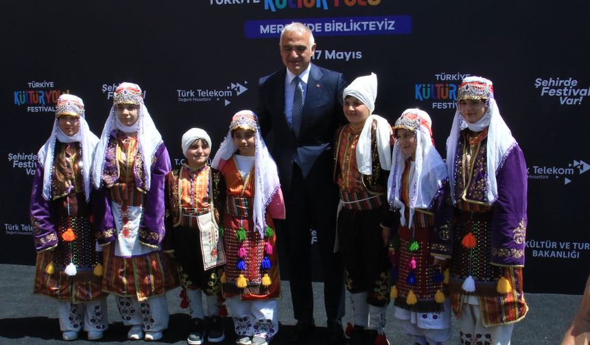 Bakan Ersoy: 'Mersin, yaşayan bir kültür hazinesidir'