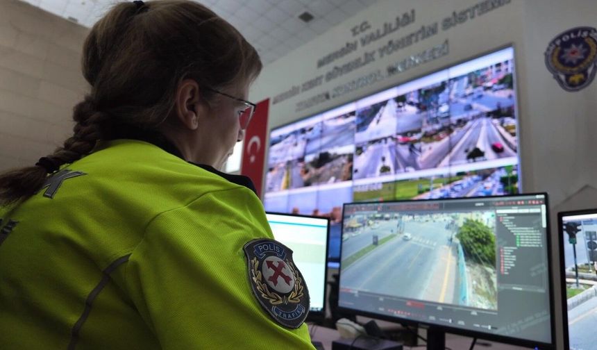 Mersin'de trafikte kameralı sıkı denetim: 10 günde bin 413 sürücü ceza yedi
