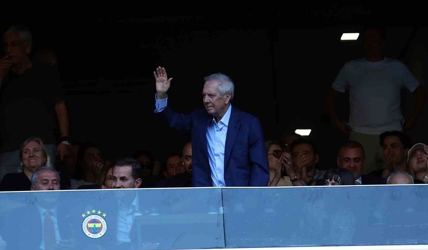 Aziz Yıldırım, Fenerbahçe'de 13. kez başkanlığa seçildi