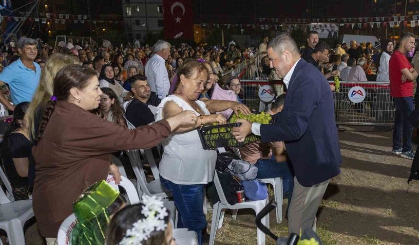 Mersin'de 7. Örtüaltı Üzüm Festivali coşkusu