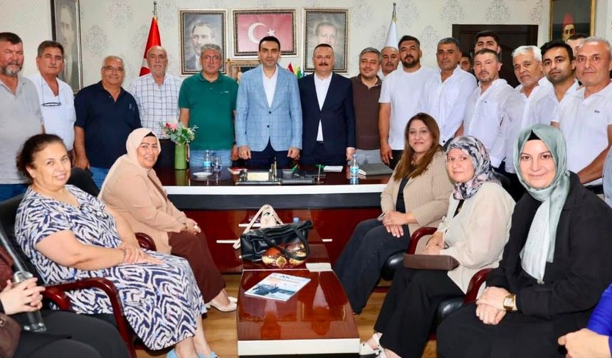 AK Parti Toroslar'dan İl Başkanlığına Birlik ve Dayanışma Ziyareti