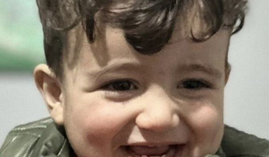 Mersin'de balkonda akıma kapılan 1,5 yaşındaki Yamaç yaşam mücadelesini kaybetti