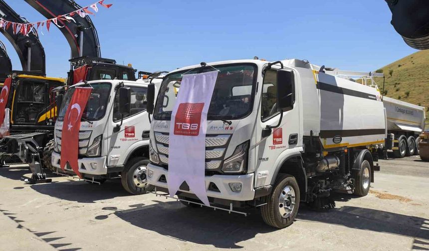 TBB, 121 belediyeye yeni hizmet araçlarını teslim etti