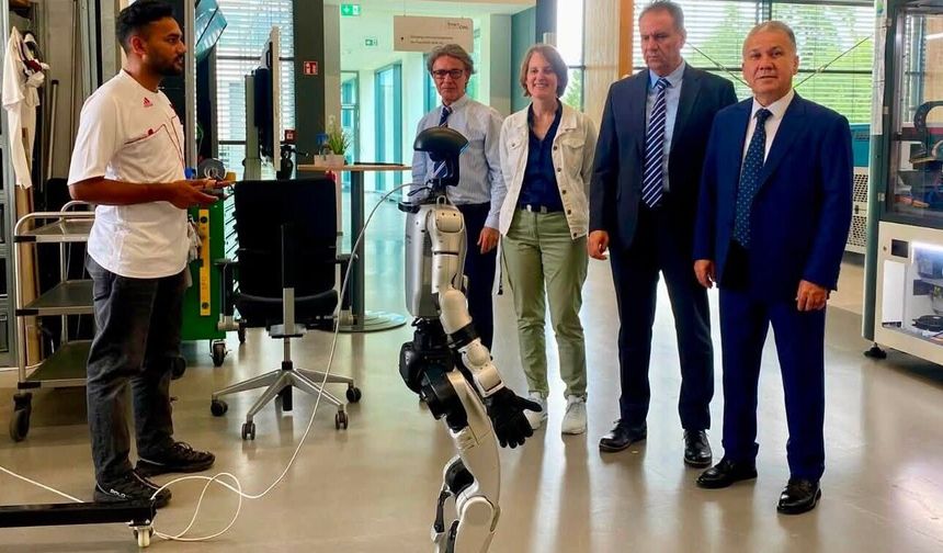 Rektör Erol Yaşar'dan Avrupa Açılımı: İmzalar Projeye Dönüştü