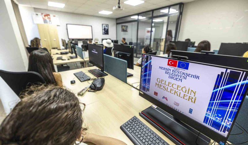 Mersin'de gençlere ücretsiz yazılım eğitimi