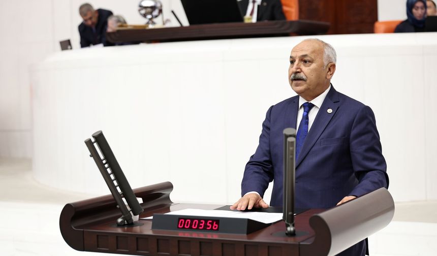 Dinçer'den Esnafa Sicil Affı ve Faizsiz Yapılandırma İçin Kanun Teklifi