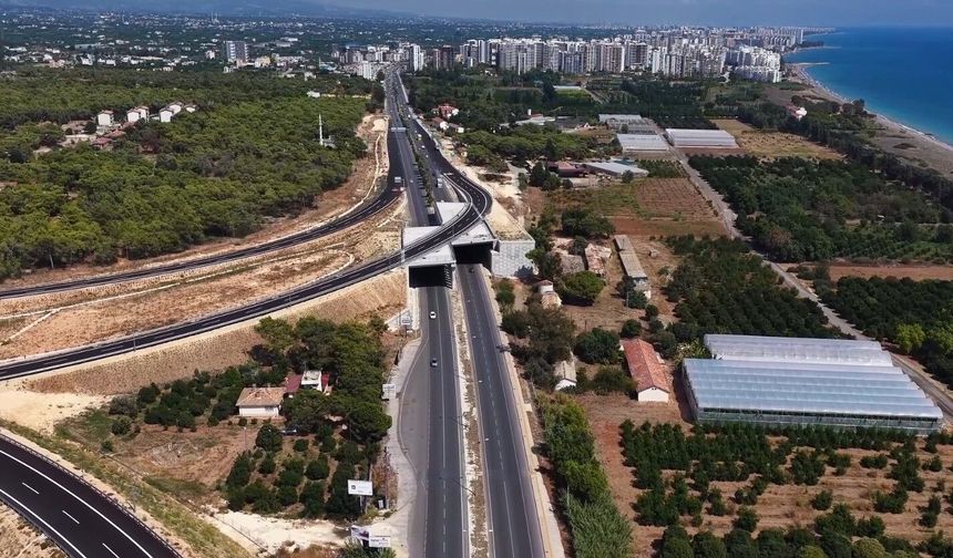 Çeşmeli-Kızkalesi Otoyolu'nda sona doğru