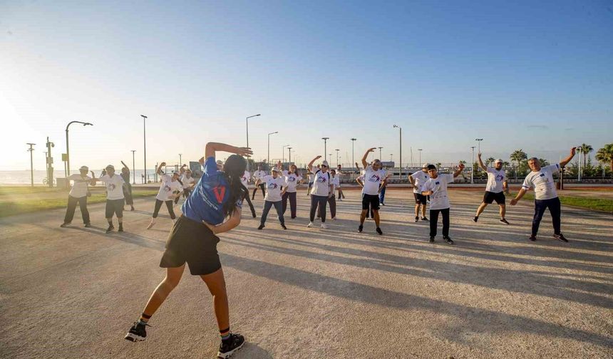 Mersinli muhtarlar sabah sporunda buluştu