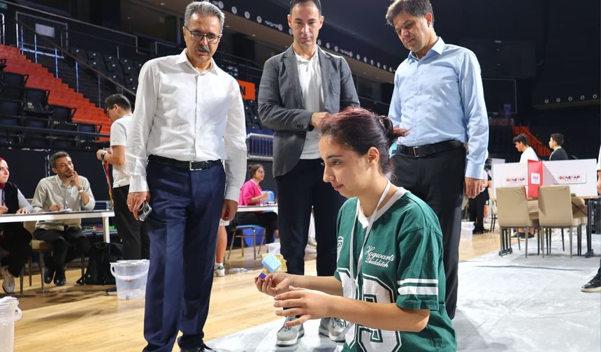 Mersin’de Genç Beyinler Teknoloji İçin Yarıştı