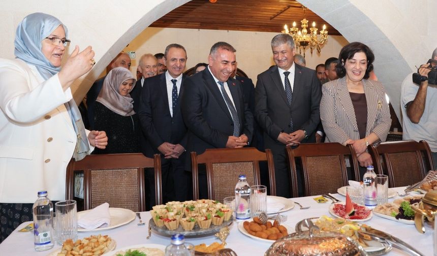 Adana'da 'Selamlık Sofra Mirası Evi' hizmete açıldı