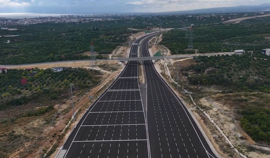 Çeşmeli-Kızkalesi otoyolu pazartesi günü açılıyor