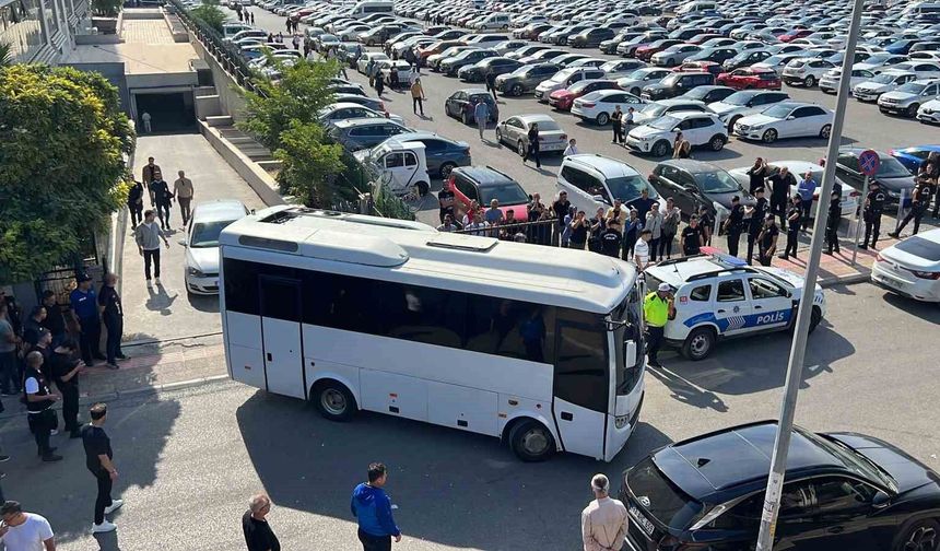Mersin'deki operasyonda tutuklanan Vahap Seçer'inde aralarında olduğu 34 şüpheli cezaevine gönderildi