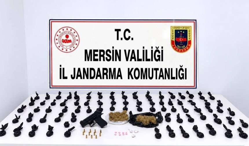 Paket paket satışa hazır uyuşturucu ele geçirildi