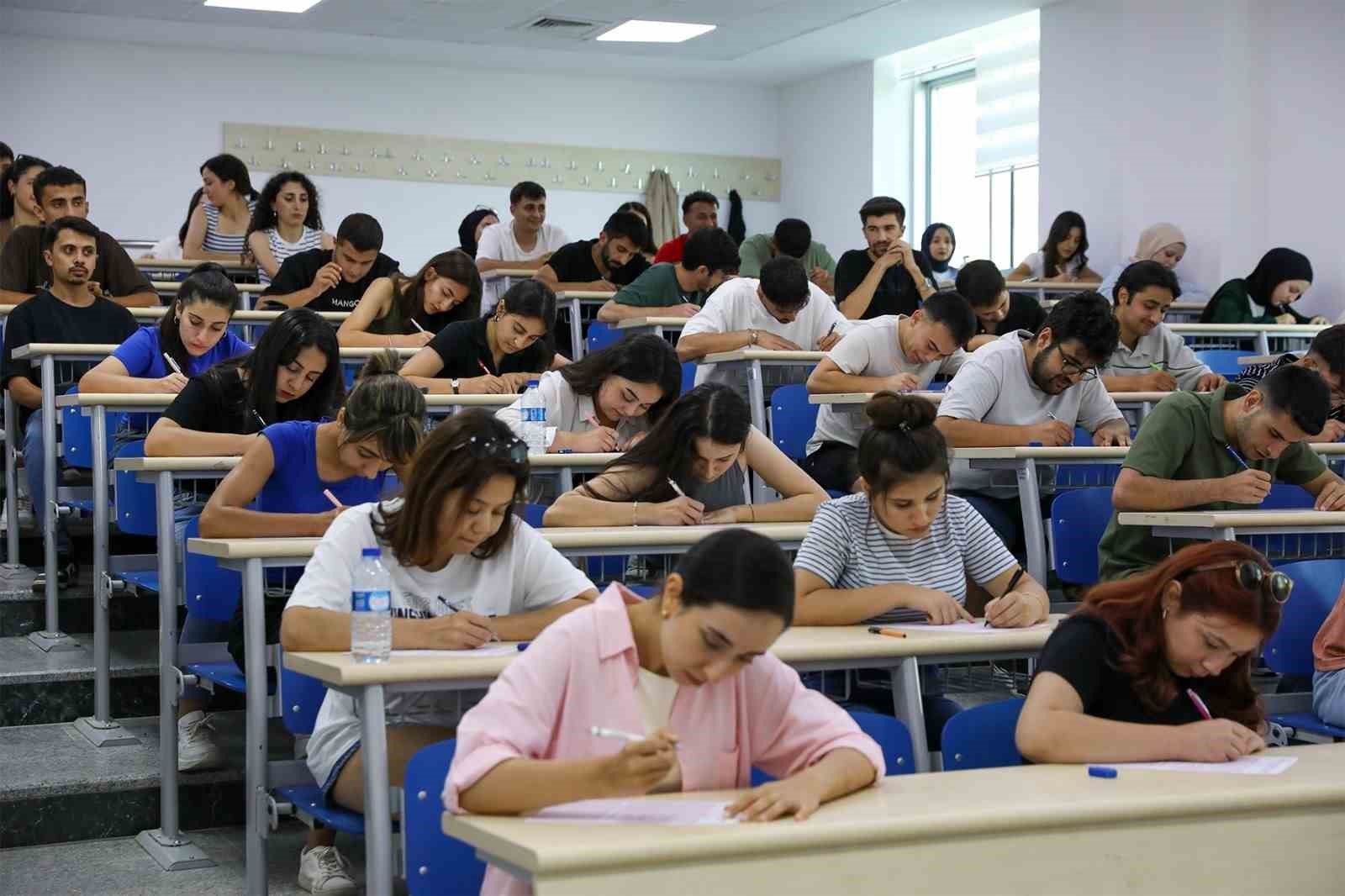 ALKÜ'de 2 yeni program öğrencileriyle buluşacak