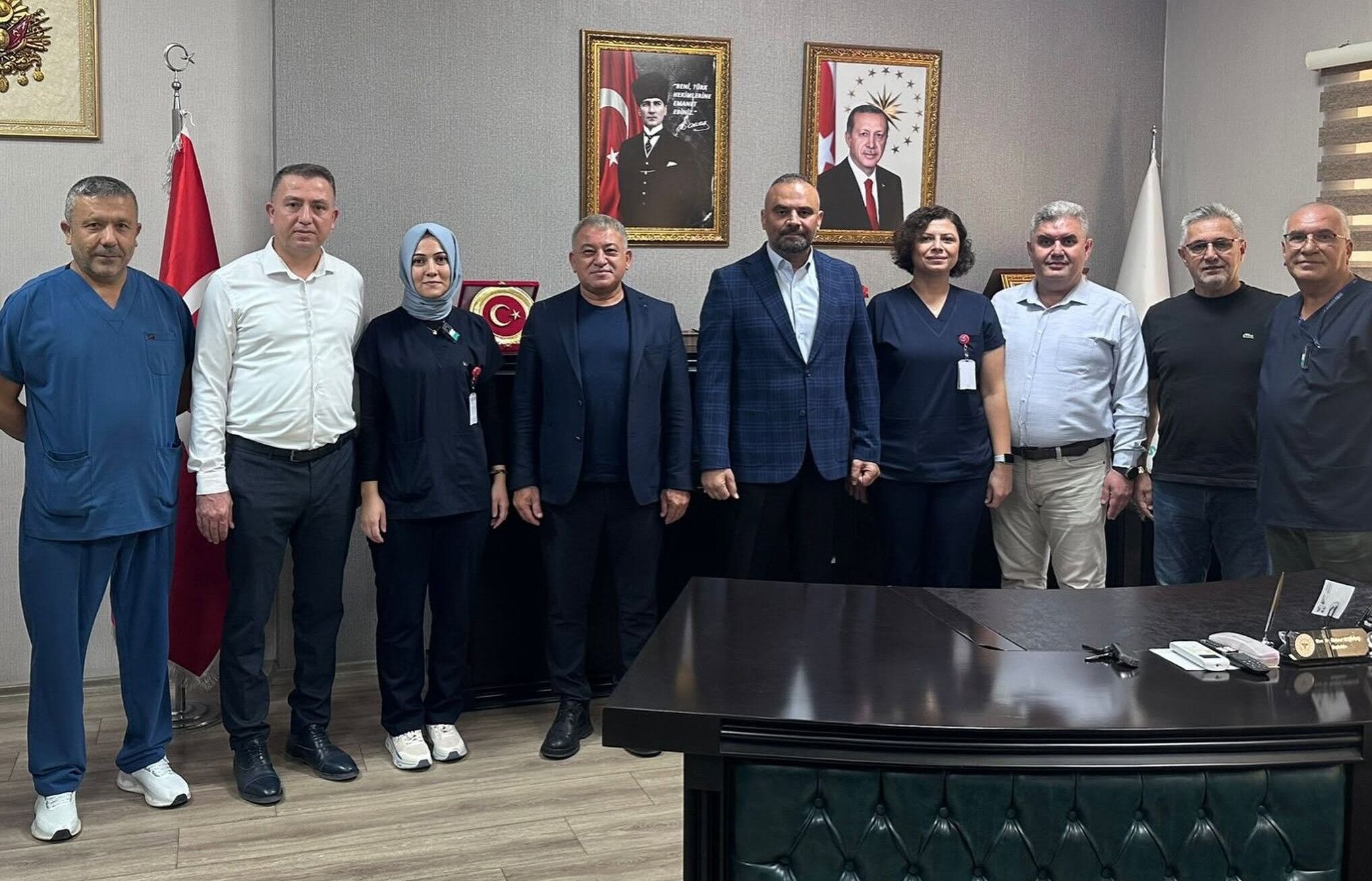 Turhan , Erdemli'de Sağlık Çalışanlarının Taleplerini Dinledi