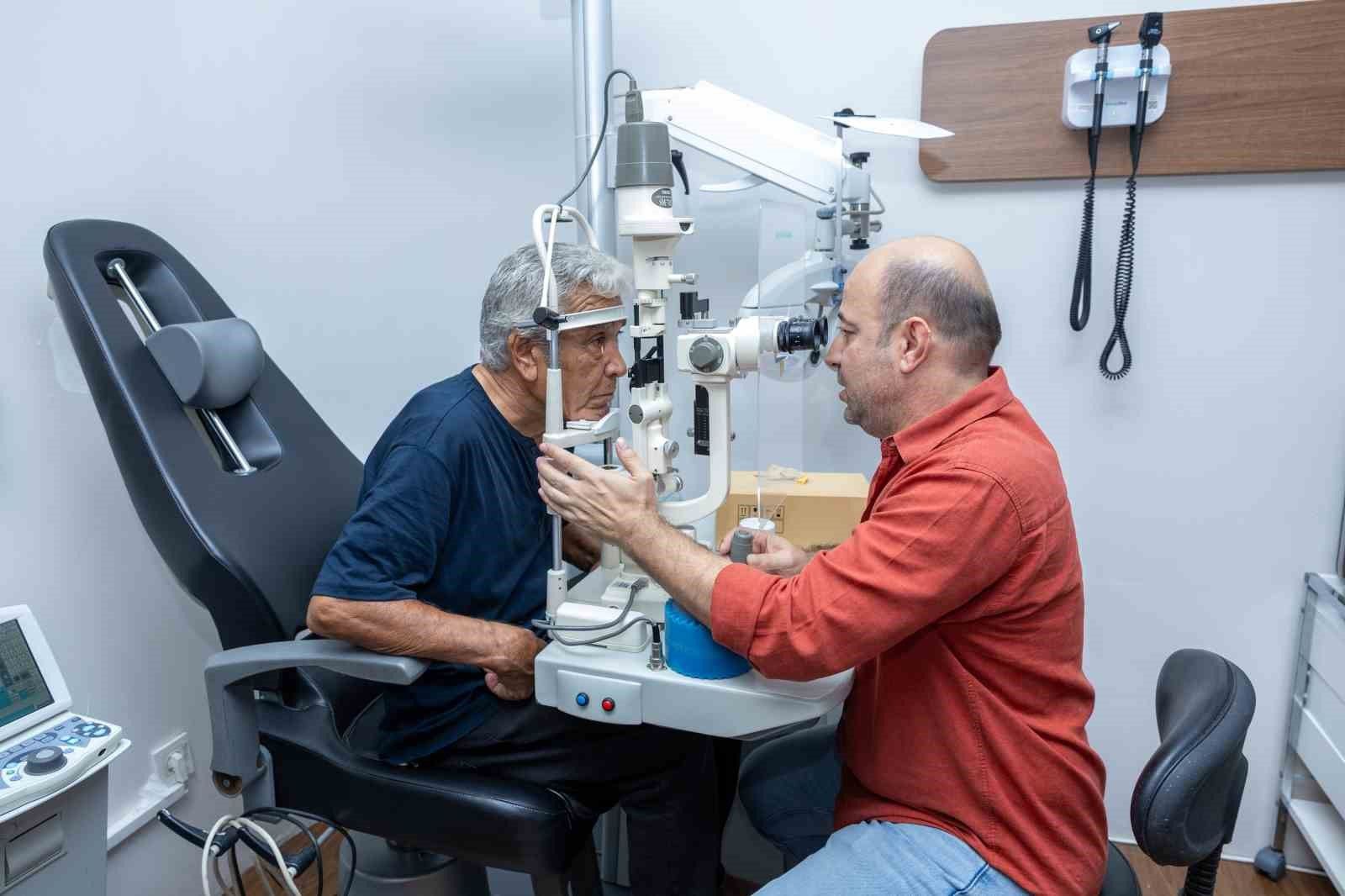 Mersin'de 65 yaş üstü vatandaşlara göz sağlığı desteği