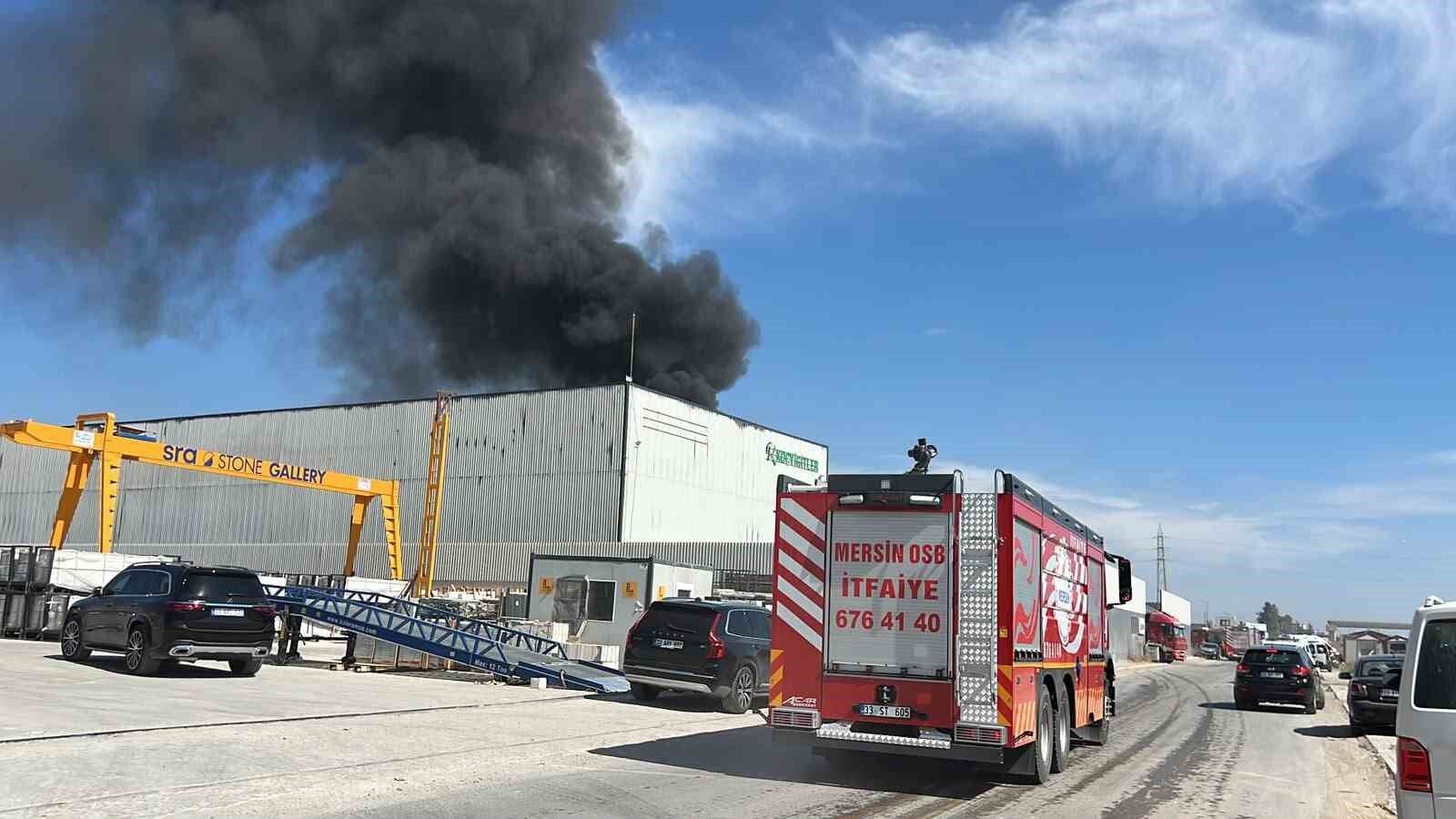Mersin'de fabrika yangını