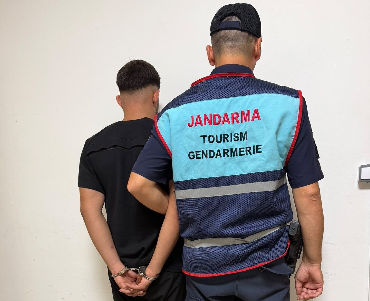 Mersin'deki uyuşturucu operasyonlarında 16 şüpheli tutuklandı