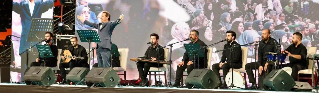 Mersin'de naat ve kasidelerle Peygamber sevgisi dile getirildi