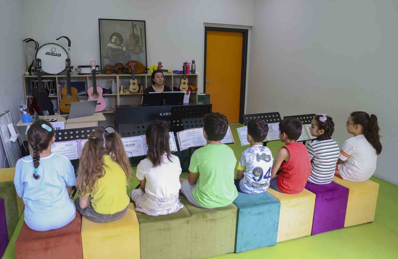 Mersin'de çocuk kampüslerinde yeni dönem başladı
