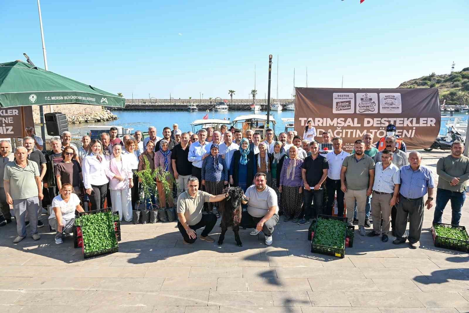 Mersin'de üreticilere makine, fide ve hayvan desteği