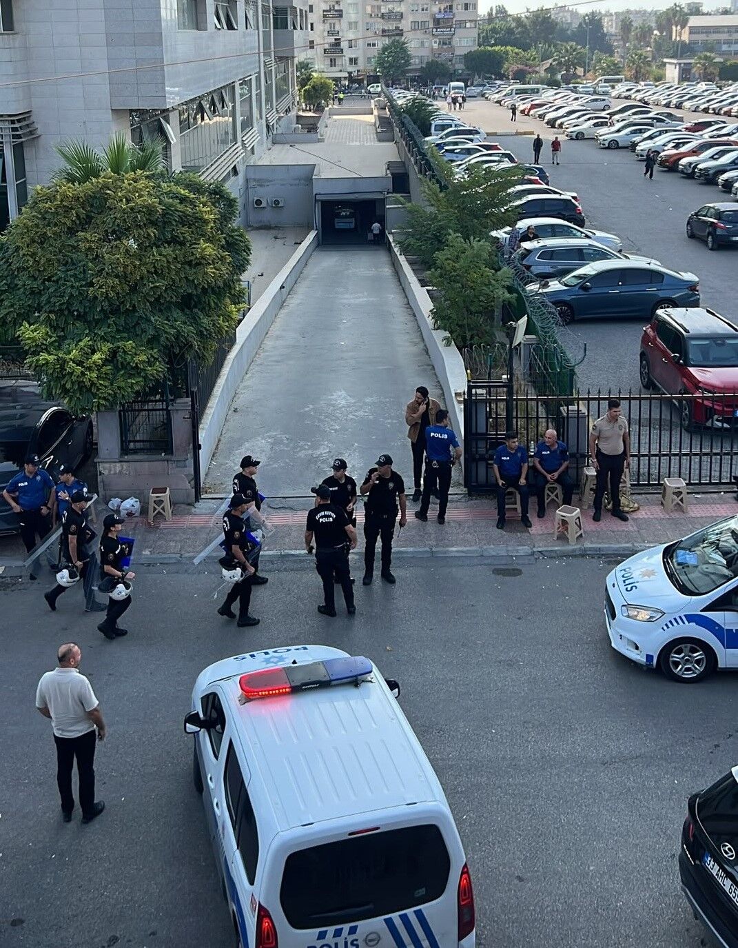 Mersin'deki operasyonda toplam 34 şüpheli tutuklandı
