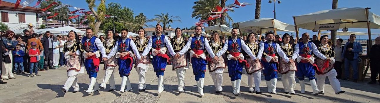 Mersin ekibi Manavgat’ta festivale katıldı