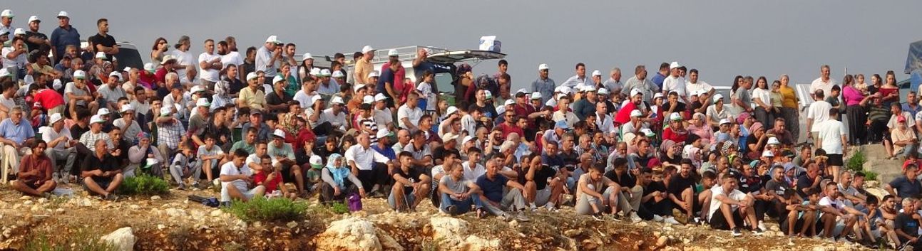 Böyle futbol turnuvası görülmedi: Maçı tepelerden izlediler