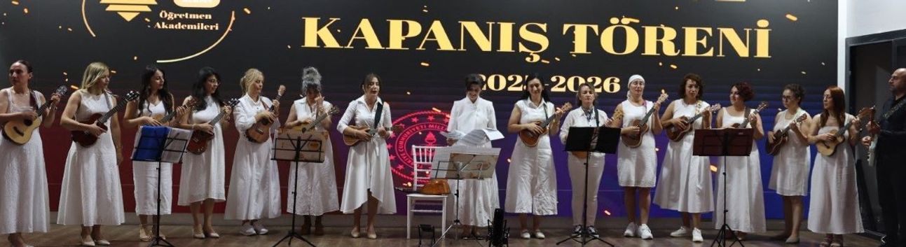 Özdemirci: “Öğretmenlik Geleceği İnşa Etme Sorumluluğudur”